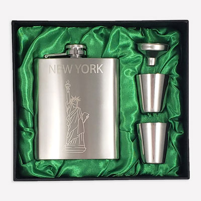 New York Flask Set